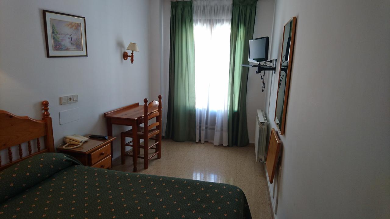Hotel Valmar Villar de Olalla Екстериор снимка